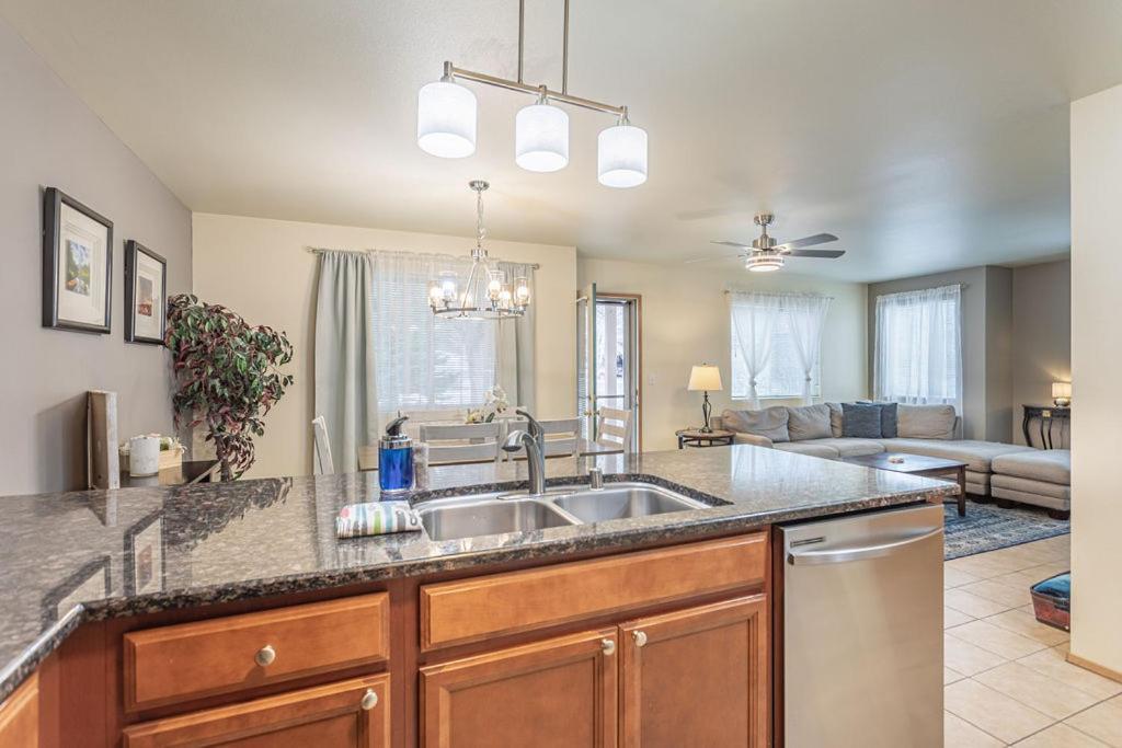 Walk To Downtown Leavenworth * Sleeps 6 + Pets * Ground Level Gem! Exterior foto